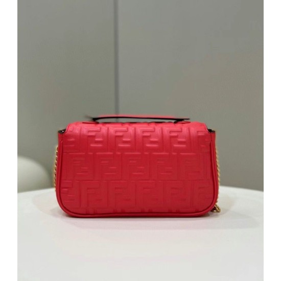 Replica Borsa Midi Fendi Baguette Chain Nappa Rossa Replica Borsa Midi Fendi Baguette Chain Nappa Rossa
