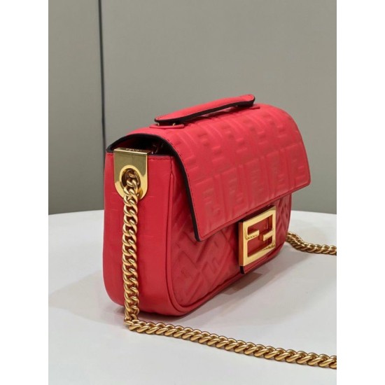 Replica Borsa Midi Fendi Baguette Chain Nappa Rossa Replica Borsa Midi Fendi Baguette Chain Nappa Rossa