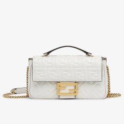 Borsa midi Fendi Baguette con catena in nappa bianca