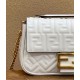 Replica Borsa midi Fendi Baguette con catena in nappa bianca Replica Borsa midi Fendi Baguette con catena in nappa bianca