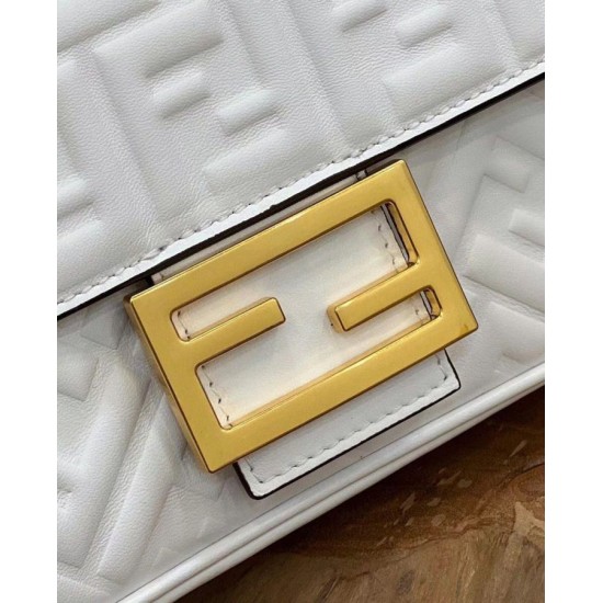 Replica Borsa midi Fendi Baguette con catena in nappa bianca Replica Borsa midi Fendi Baguette con catena in nappa bianca