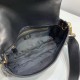 Replica Borsa baguette media Fendi motivo FF nera Replica Borsa baguette media Fendi motivo FF nera