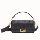 Replica Borsa baguette media Fendi motivo FF nera Replica Borsa baguette media Fendi motivo FF nera