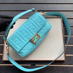 Borsa Baguette Media Fendi Motivo FF Azzurro