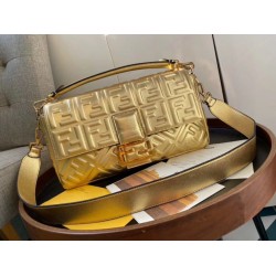 Borsa grande Fendi Baguette con motivo FF oro Borsa grande Fendi Baguette con motivo FF oro