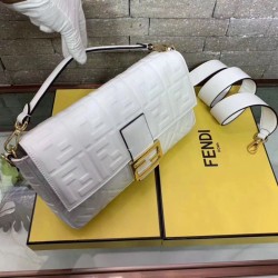 Borsa Baguette Grande Fendi Motivo FF Bianca
