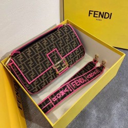 Borsa grande Fendi Baguette in tessuto FF con finiture rosa