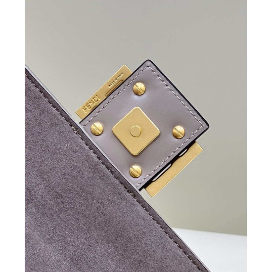 Replica Borsa Fendi 8BR600 Baguette Chain Midi FF in tessuto tapestry grigio Replica Borsa Fendi 8BR600 Baguette Chain Midi FF in tessuto tapestry grigio