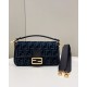 Replica Borsa in tessuto arazzo Fendi 8BR600 Baguette Chain Midi FF Blu Navy Replica Borsa in tessuto arazzo Fendi 8BR600 Baguette Chain Midi FF Blu Navy