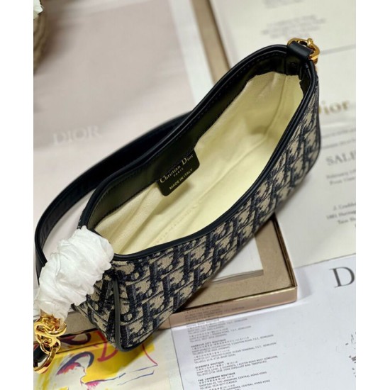 Replica Mini borsa Christian Dior 30 Montaigne Hobo Avenue Blu scuro Replica Mini borsa Christian Dior 30 Montaigne Hobo Avenue Blu scuro