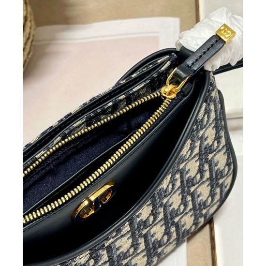 Replica Mini borsa Christian Dior 30 Montaigne Hobo Avenue Blu scuro Replica Mini borsa Christian Dior 30 Montaigne Hobo Avenue Blu scuro
