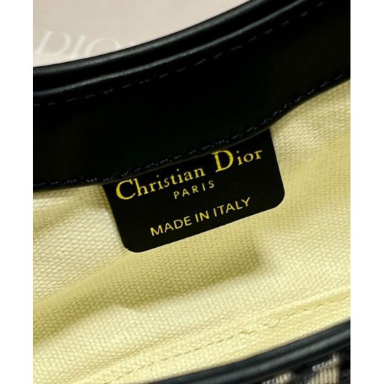 Replica Mini borsa Christian Dior 30 Montaigne Hobo Avenue Blu scuro Replica Mini borsa Christian Dior 30 Montaigne Hobo Avenue Blu scuro
