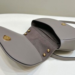 Borsa Fendi C'mon Small/Medium Satchel con curvatura 8BS082 Grigia