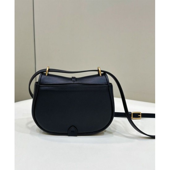 Replica Borsa Fendi C'mon Small/Medium Satchel con curvatura 8BS082 Nera Replica Borsa Fendi C'mon Small/Medium Satchel con curvatura 8BS082 Nera
