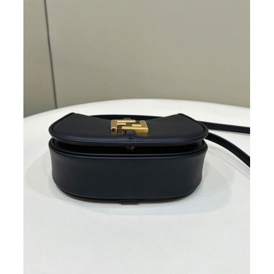 Replica Borsa Fendi C'mon Small/Medium Satchel con curvatura 8BS082 Nera Replica Borsa Fendi C'mon Small/Medium Satchel con curvatura 8BS082 Nera