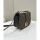 Replica Fendi C'mon Borsa a cartella media con curvatura 8BT366 Caffè Replica Fendi C'mon Borsa a cartella media con curvatura 8BT366 Caffè