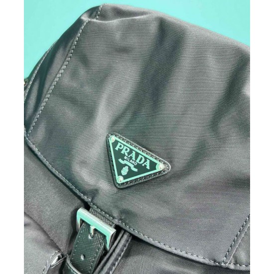 Replica Zaino medio Prada Re-Nylon 1BZ811 Nero Replica Zaino medio Prada Re-Nylon 1BZ811 Nero