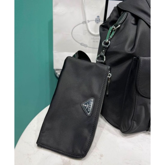 Replica Zaino medio Prada Re-Nylon 1BZ811 Nero Replica Zaino medio Prada Re-Nylon 1BZ811 Nero