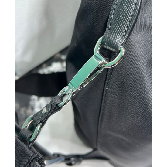 Replica Zaino medio Prada Re-Nylon 1BZ811 Nero Replica Zaino medio Prada Re-Nylon 1BZ811 Nero