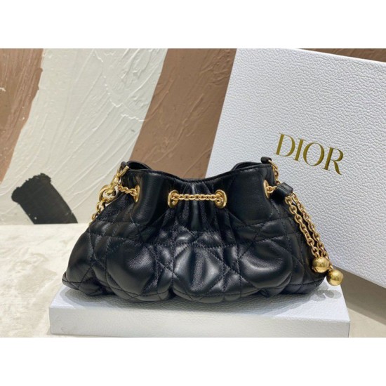 Replica Borsa Dior Ammi piccola/media Macrocannage Nera Replica Borsa Dior Ammi piccola/media Macrocannage Nera