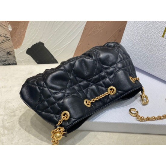 Replica Borsa Dior Ammi piccola/media Macrocannage Nera Replica Borsa Dior Ammi piccola/media Macrocannage Nera