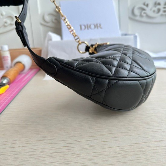 Replica Borsa a tracolla Dior CD Lounge Pelle di agnello macrocannage nera Replica Borsa a tracolla Dior CD Lounge Pelle di agnello macrocannage nera