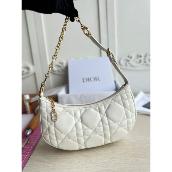 Replica Borsa a tracolla Dior CD Lounge Pelle di agnello Macrocannage bianca Replica Borsa a tracolla Dior CD Lounge Pelle di agnello Macrocannage bianca