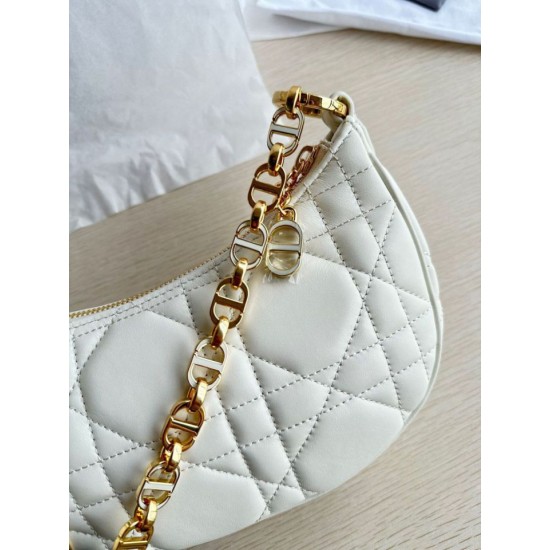 Replica Borsa a tracolla Dior CD Lounge Pelle di agnello Macrocannage bianca Replica Borsa a tracolla Dior CD Lounge Pelle di agnello Macrocannage bianca