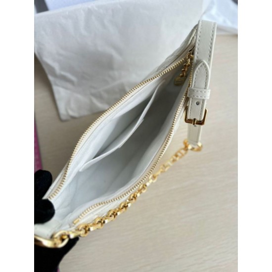 Replica Borsa a tracolla Dior CD Lounge Pelle di agnello Macrocannage bianca Replica Borsa a tracolla Dior CD Lounge Pelle di agnello Macrocannage bianca