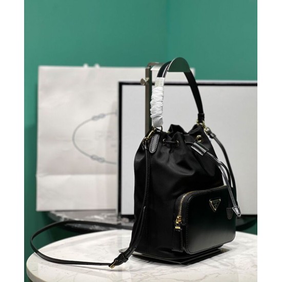 Replica Borsa Prada Re-Nylon e pelle spazzolata 1BH038 Nera