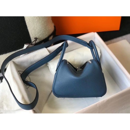Replica Borsa Hermes Lindy Mini Agata Blu Clemence Replica Borsa Hermes Lindy Mini Agata Blu Clemence
