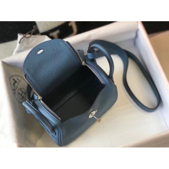 Replica Borsa Hermes Lindy Mini Agata Blu Clemence Replica Borsa Hermes Lindy Mini Agata Blu Clemence