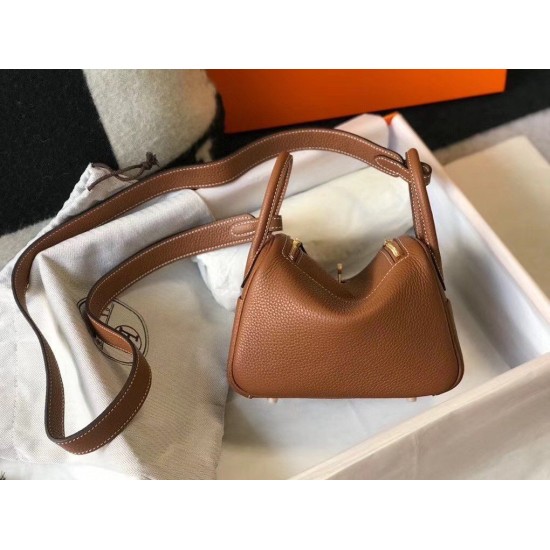 Replica Borsa Hermes Lindy Mini Clemence in pelle di vitello dorata Replica Borsa Hermes Lindy Mini Clemence in pelle di vitello dorata