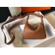 Replica Borsa Hermes Lindy Mini Clemence in pelle di vitello dorata Replica Borsa Hermes Lindy Mini Clemence in pelle di vitello dorata