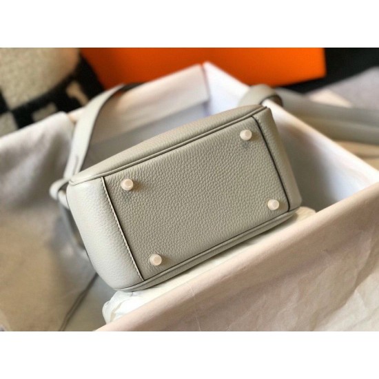 Replica Borsa Hermes Mini Lindy Clemence grigio perla Replica Borsa Hermes Mini Lindy Clemence grigio perla