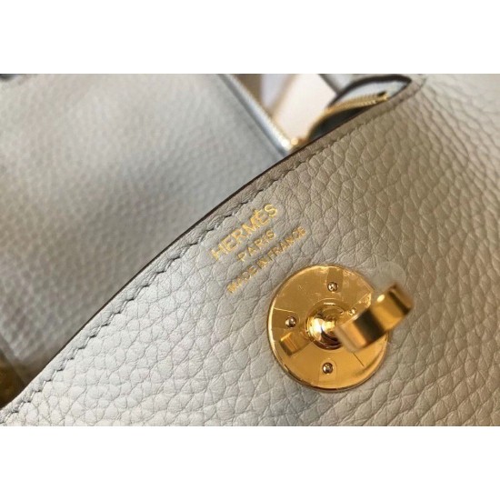 Replica Borsa Hermes Mini Lindy Clemence grigio perla Replica Borsa Hermes Mini Lindy Clemence grigio perla