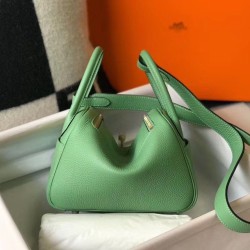 Borsa Hermes Lindy Mini Clemence in pelle di vitello verde