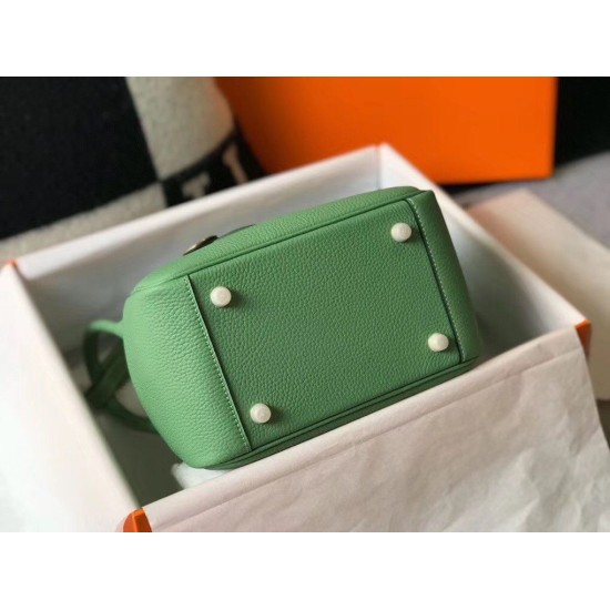 Replica Borsa Hermes Lindy Mini Clemence in pelle di vitello verde Replica Borsa Hermes Lindy Mini Clemence in pelle di vitello verde