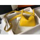 Replica Borsa Hermes Lindy Mini Clemence in pelle di vitello gialla Replica Borsa Hermes Lindy Mini Clemence in pelle di vitello gialla