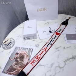 Tracolla Christian Dior con motivo Je t'aime multicolore