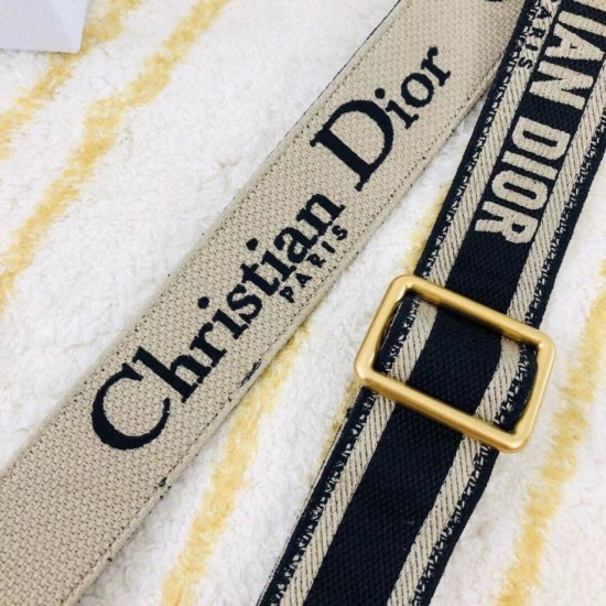 Replica Tracolla regolabile con ricamo Dior Nera Replica Tracolla regolabile con ricamo Dior Nera