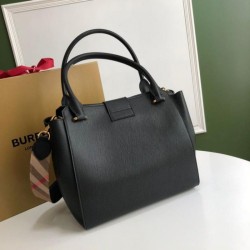 Burberry Buckle Bag 0221 Nero