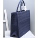 Replica Christian Dior Cannage Embroidery Dior Book Tote Borse Blu scuro Replica Christian Dior Cannage Embroidery Dior Book Tote Borse Blu scuro