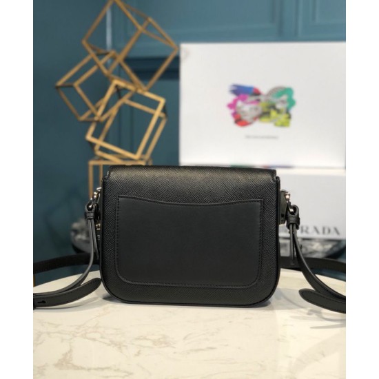 Replica Borsa a tracolla Prada in pelle Saffiano 1BD249 Nera Replica Borsa a tracolla Prada in pelle Saffiano 1BD249 Nera