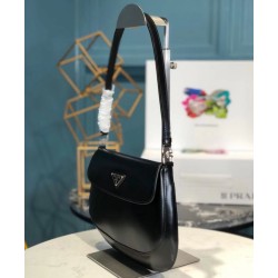 Borsa a tracolla Prada Cleo in pelle spazzolata con patta 1BD311