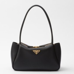 Borsa a tracolla Prada con logo triangolare nero