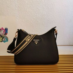 Borsa a tracolla Prada Granata Nera
