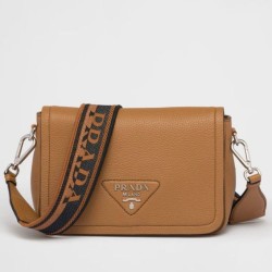 Borsa a tracolla piccola Prada Flap Granata Marrone