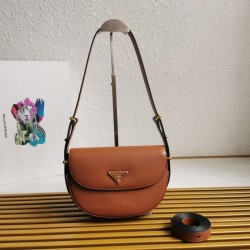 Prada Arque Shoulder Bag con Flap Brown