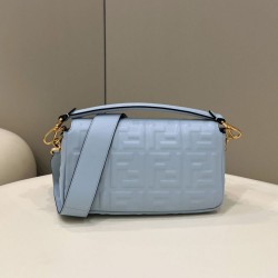 Borsa baguette media Fendi FF Nappa blu